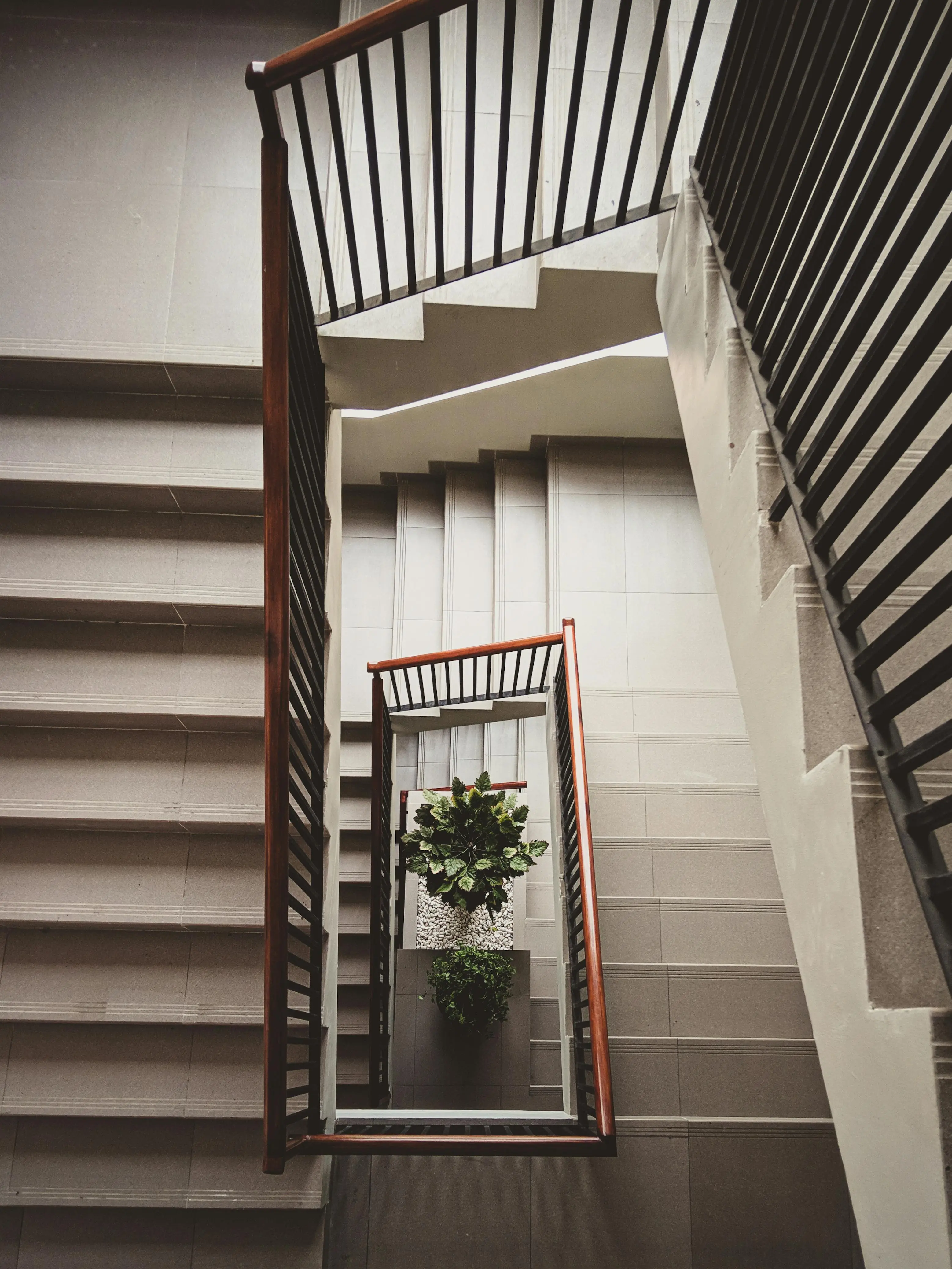 Escalier intérieur d'un bâtiment résidentiel, d'une copropriété